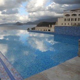 растяжка из мозаики Стеклянная мозаичная растяжка Ezarri Rock